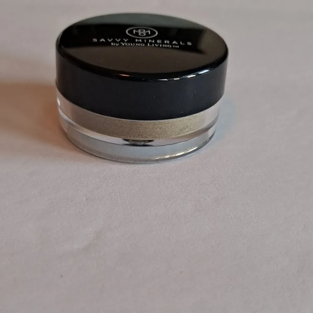 Savvy Minerals Eyeshadow NWOT